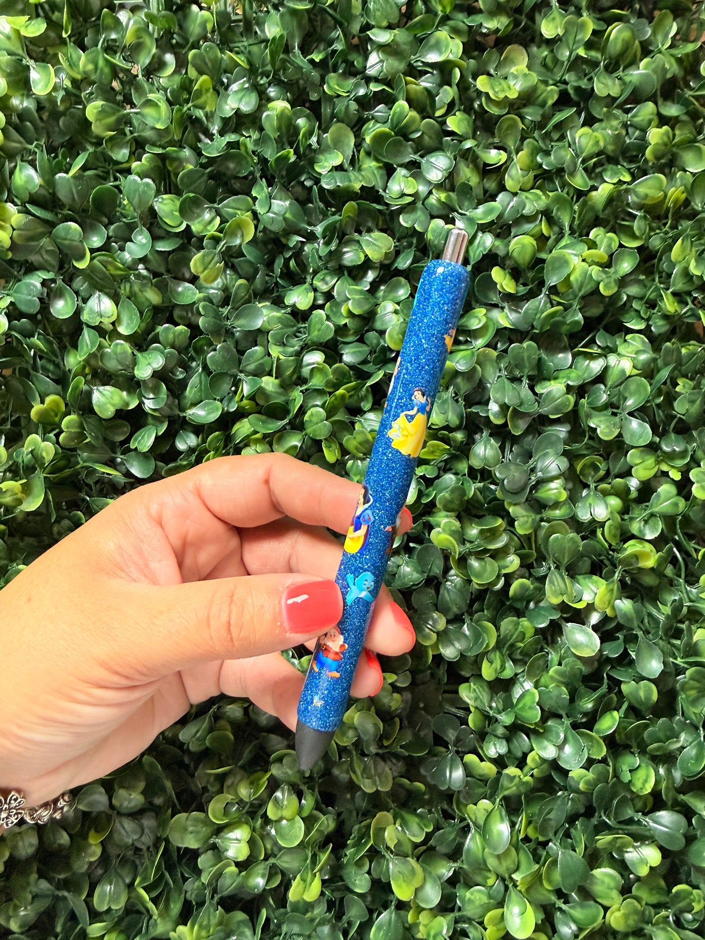 Snow White Glitter Pen