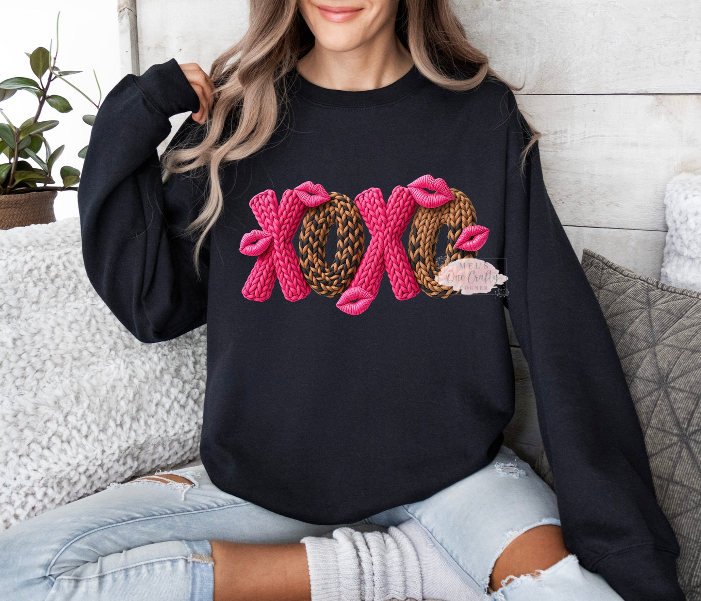 XoXo Lips Crew Neck Sweater