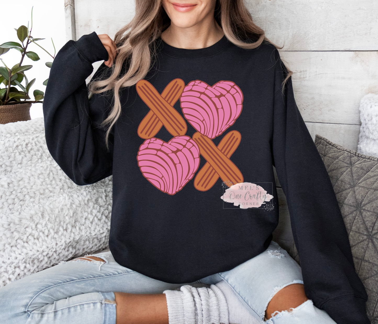 XO Concha Crew Neck Sweater