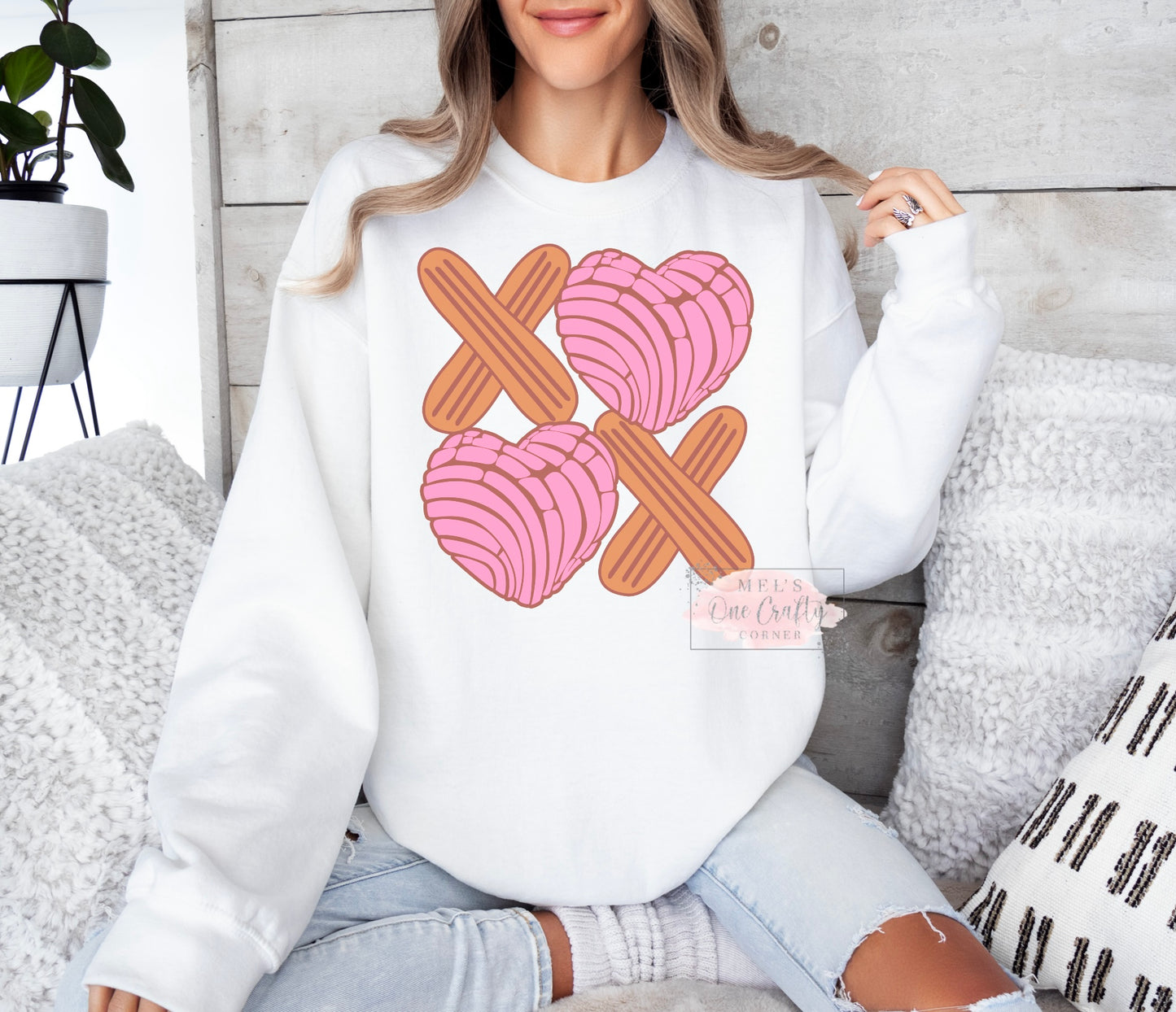 XO Concha Crew Neck Sweater