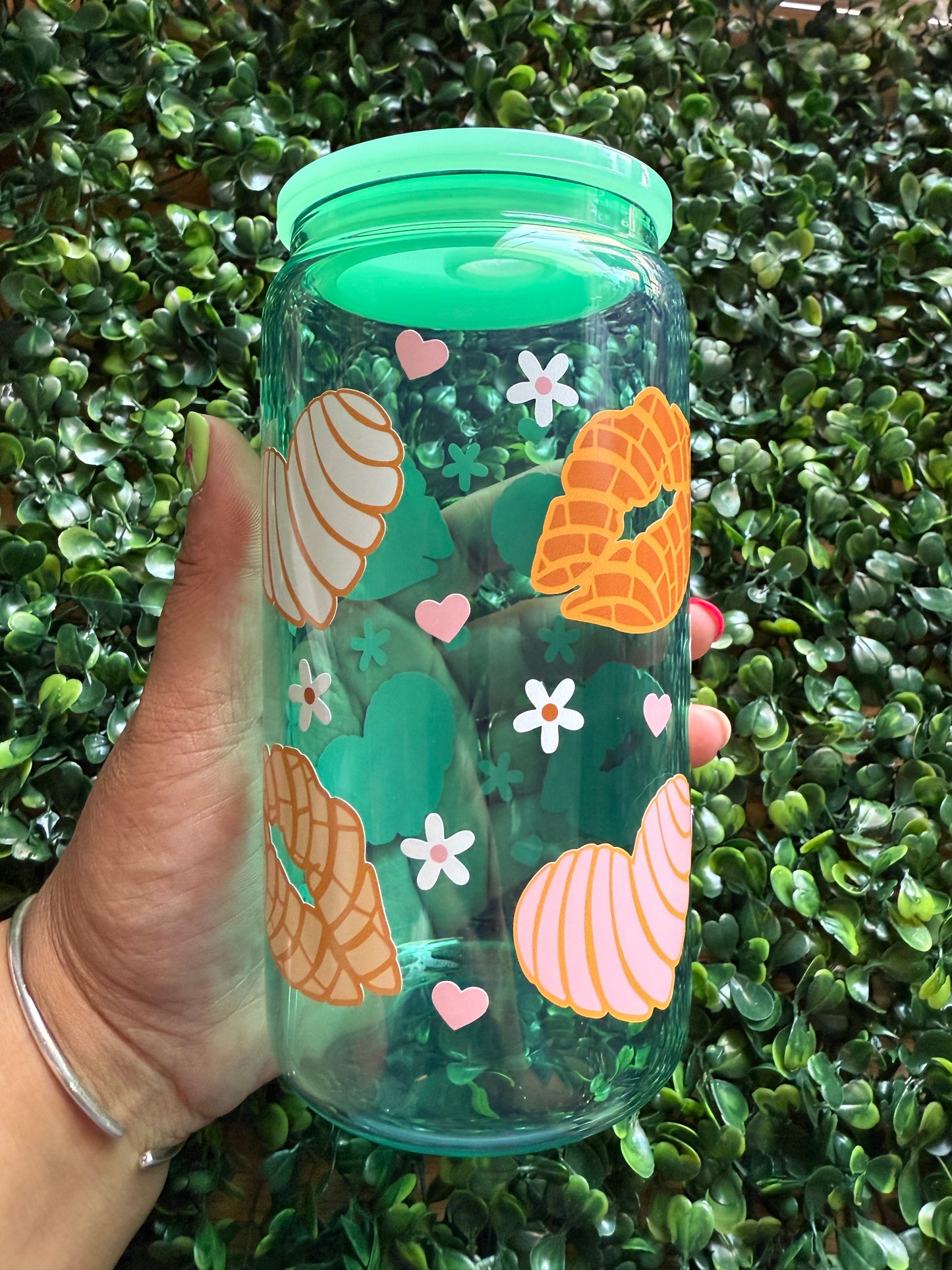 DISCOUNTED Glass Can - Concha Lips